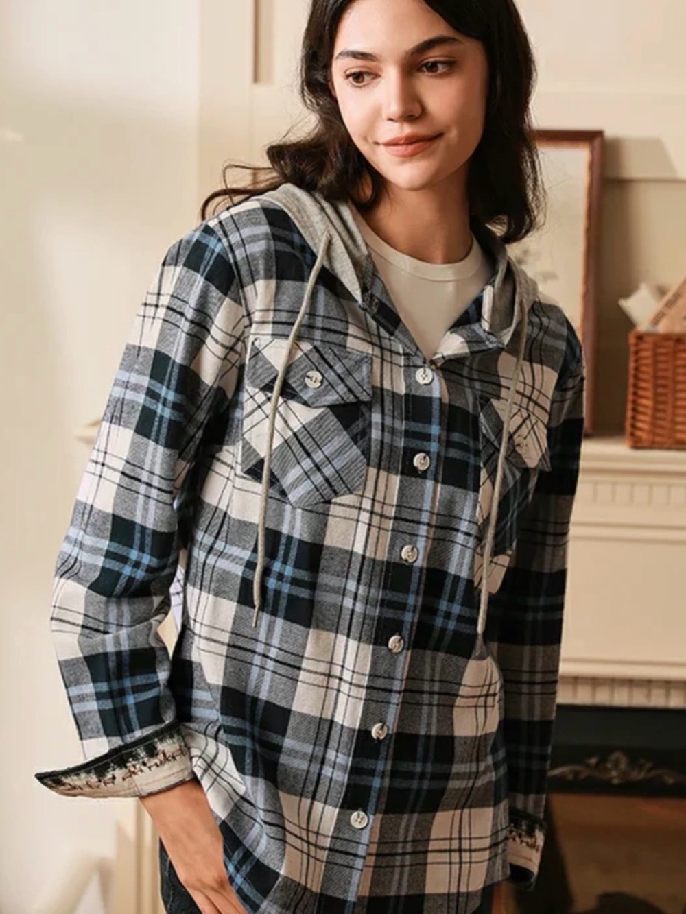 Arizona Jean Company Plaid Hooded Flannel Jacket in Gray and Cream